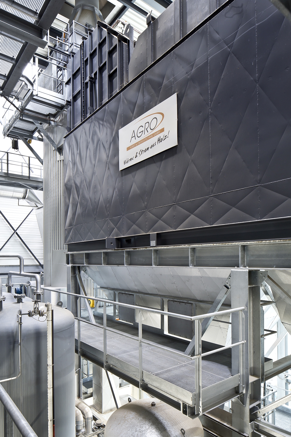 Tschopp Holzindustrie – AGRO thermal oil boiler for waste wood combustion