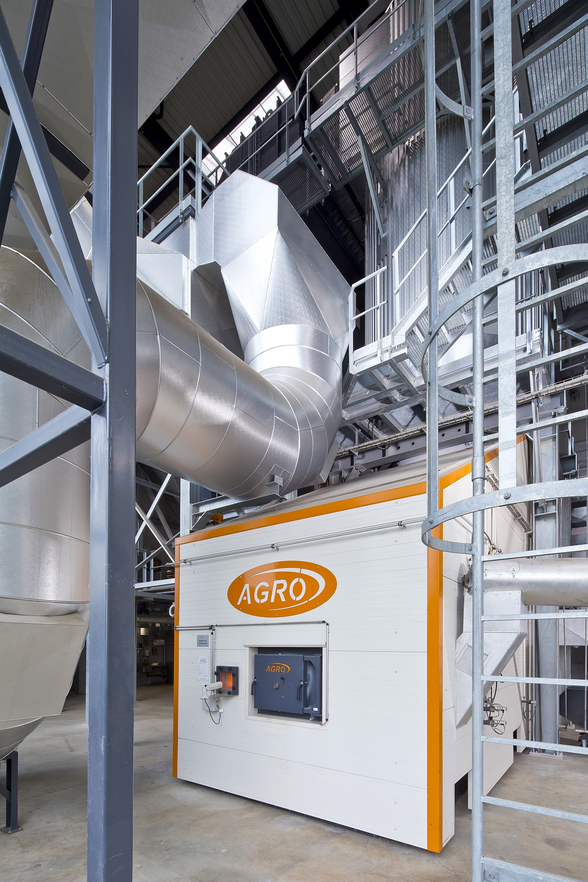 Tschopp Holzindustrie – AGRO thermal oil boiler for waste wood combustion